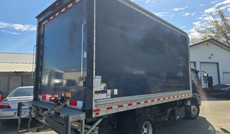 
								2022 Isuzu NRR full									