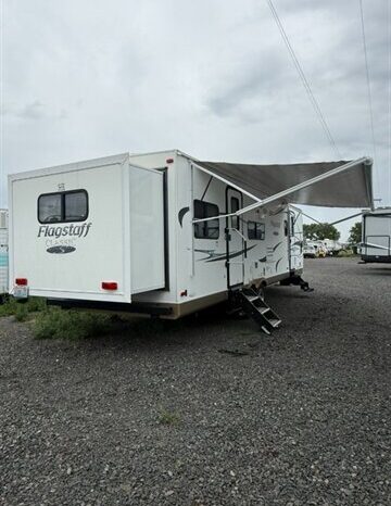 
								2013 Forest River Flagstaff Lite 830RBSS full									