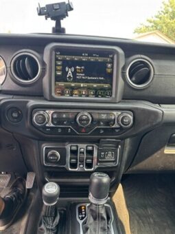 
										2018 Jeep Wrangler Unlimited Sahara full									