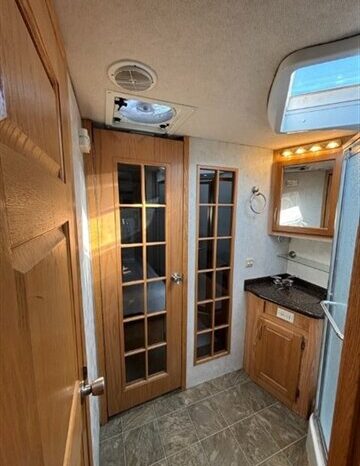 
								2006 Bigfoot 35LX full									