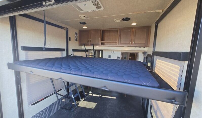 
								2016 Keystone fuzion fz371 full									