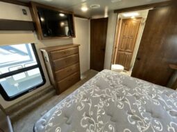 
										2018 Heartland Bighorn 3270RS full									