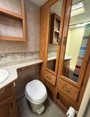 
								2006 Fleetwood Wilderness 270FQS full									