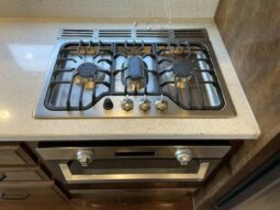 
										2018 Heartland Bighorn 3270RS full									