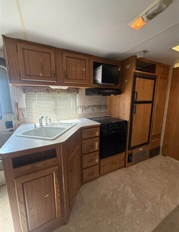 
								2006 Fleetwood Wilderness 270FQS full									
