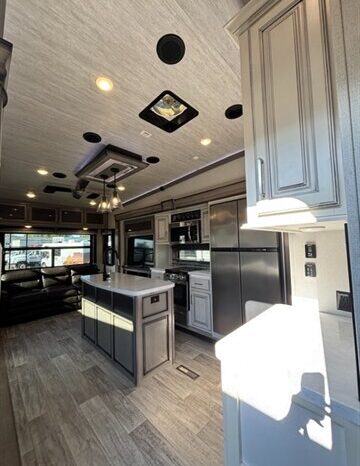 
								2021 Keystone MONTANA 3120RL full									