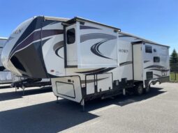 
										2018 Heartland Bighorn 3270RS full									