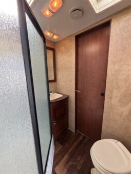 
										2013 Dutchmen Aspen Trail 2460RLS full									