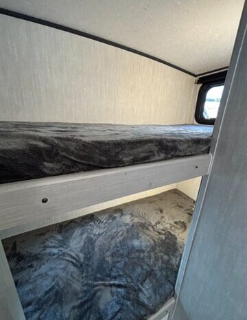 
								2025 Coachmen Remote 18R full									