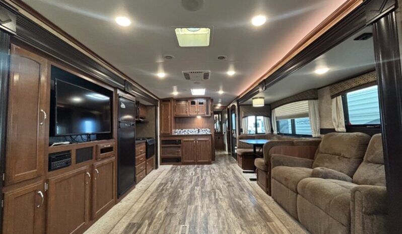 
								2017 Jayco WhiteHawk 31RLKS full									