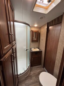 
										2017 Jayco WhiteHawk 31RLKS full									