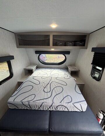 
								2025 Coachmen Remote 18R full									