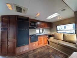 
										2013 Dutchmen Aspen Trail 2460RLS full									