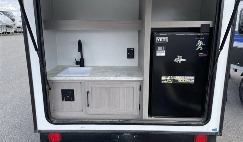 
								2024 Dutchmen Coleman Rubicon 1400BH full									