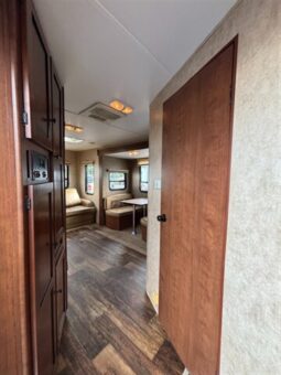 
										2013 Dutchmen Aspen Trail 2460RLS full									