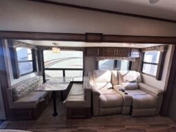 
										2017 Keystone Cougar 336BHS full									
