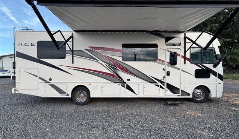 
								2022 Thor Ace 30.4 full									