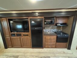 
										2017 Jayco WhiteHawk 31RLKS full									