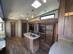 
										2017 Keystone Cougar 336BHS full									