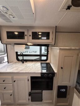 
										2025 Coachmen Remote 18R full									