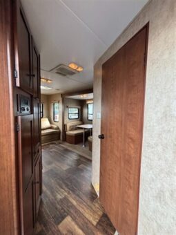 
										2013 Dutchmen Aspen Trail 2460RLS full									