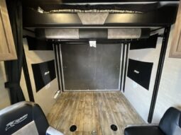 
										2017 Pacific Coachworks Rage’n 29FBSL full									